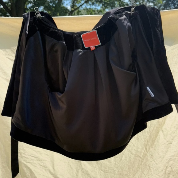 ModCloth velvet crop hooded cape S, short sleeve, bolero, tie front, black, hood - Picture 12 of 12